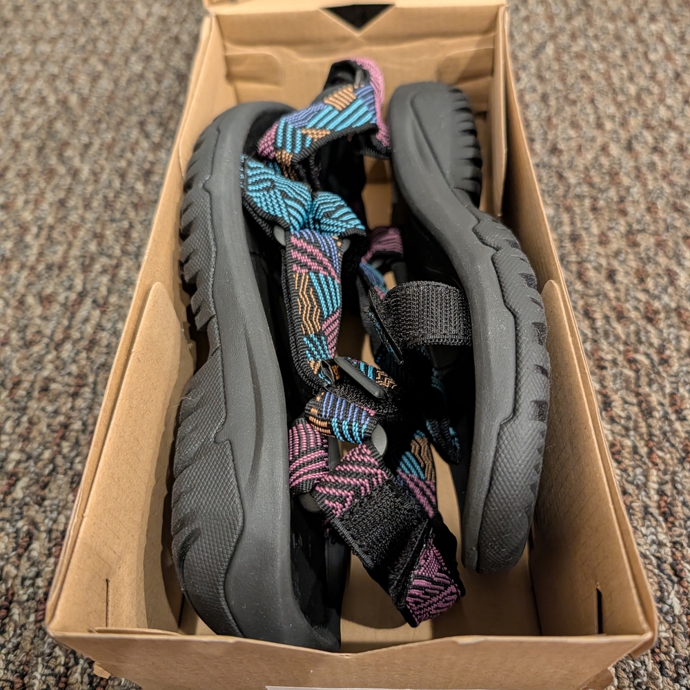 New!! Teva Women's Hurricane Multicolor Strappy Sandals - Size 6 - Picture 2 of 10